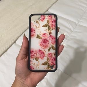 Wallflower case